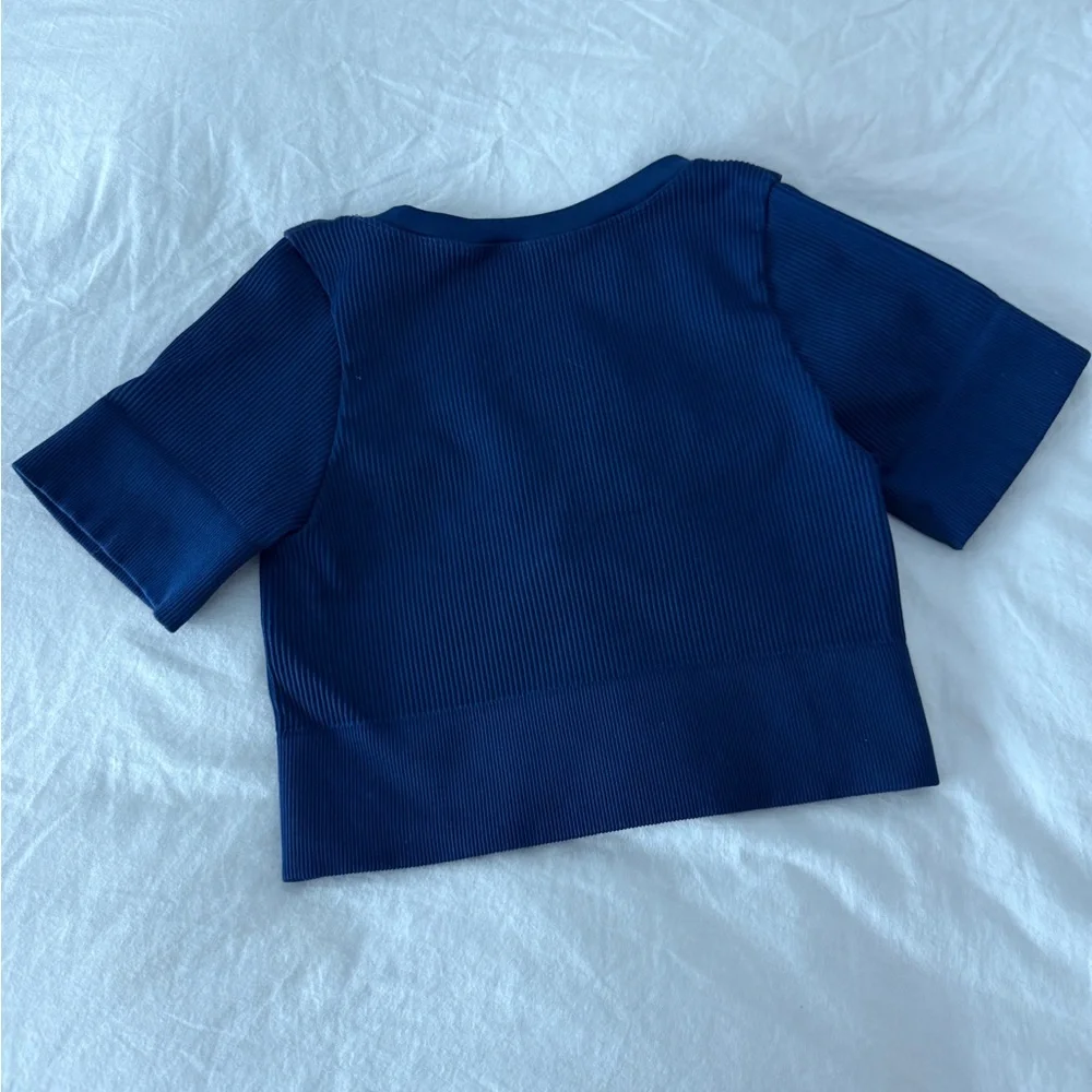 Navy Ribbed Bo + Tee Short Sleeve V-Neck Crop Top with Logo - Picture 2 of 4